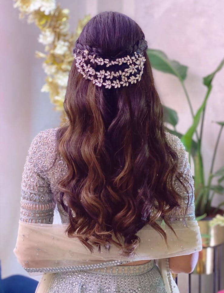 Hair decoration for shop wedding